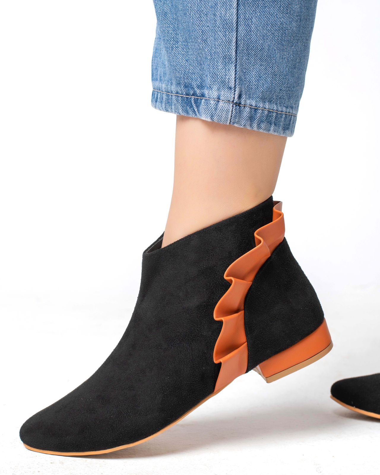 Flora boots- black