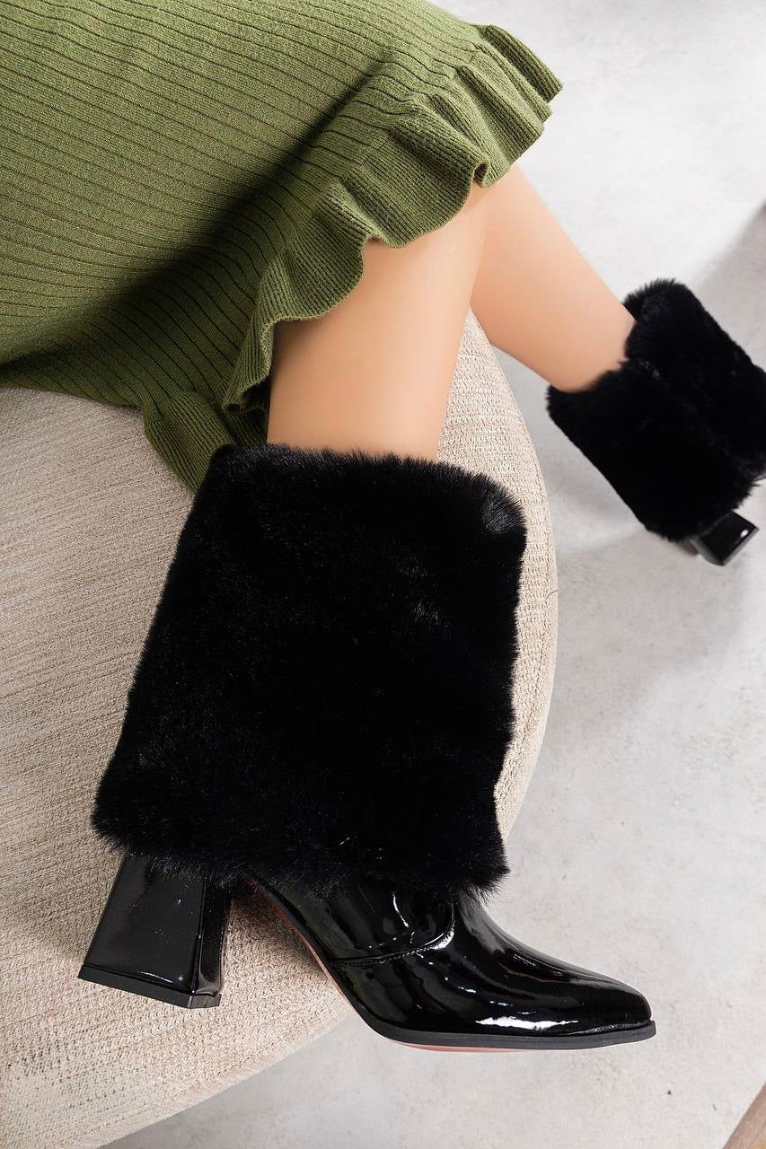 Gloss fur half boot- Black